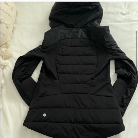 lululemon athletica
Down For It All Jacket. Size 4. Run small - Picture 4 of 8